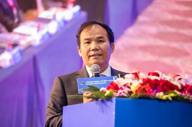 朱锦:在最好的时代下砥砺前行_腾讯新闻