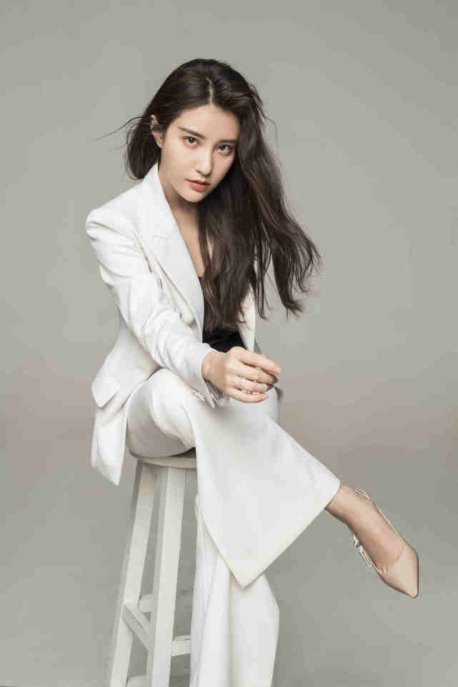 鲍天琦《月上重火》开启助攻模式