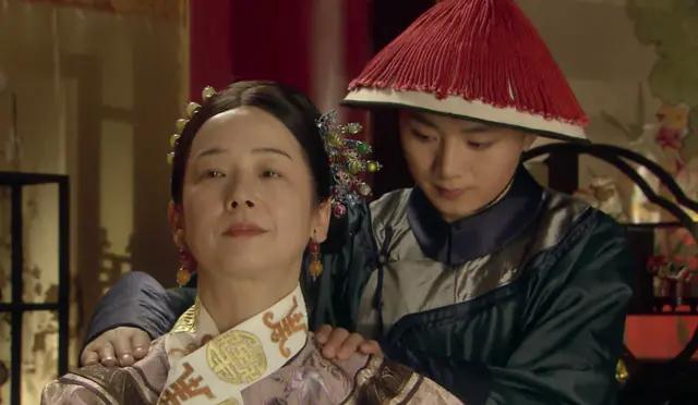 周圆曦吴蔚:中国航母稳