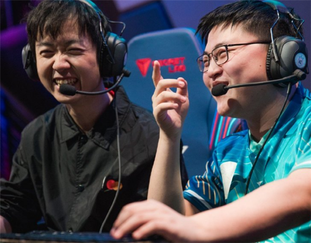 uzi排位遇到一位好苗子，开口瞬间暴露与RNG的关系