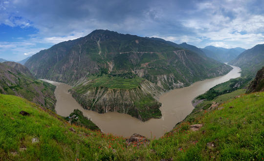 禄劝县老君滩风景区图片