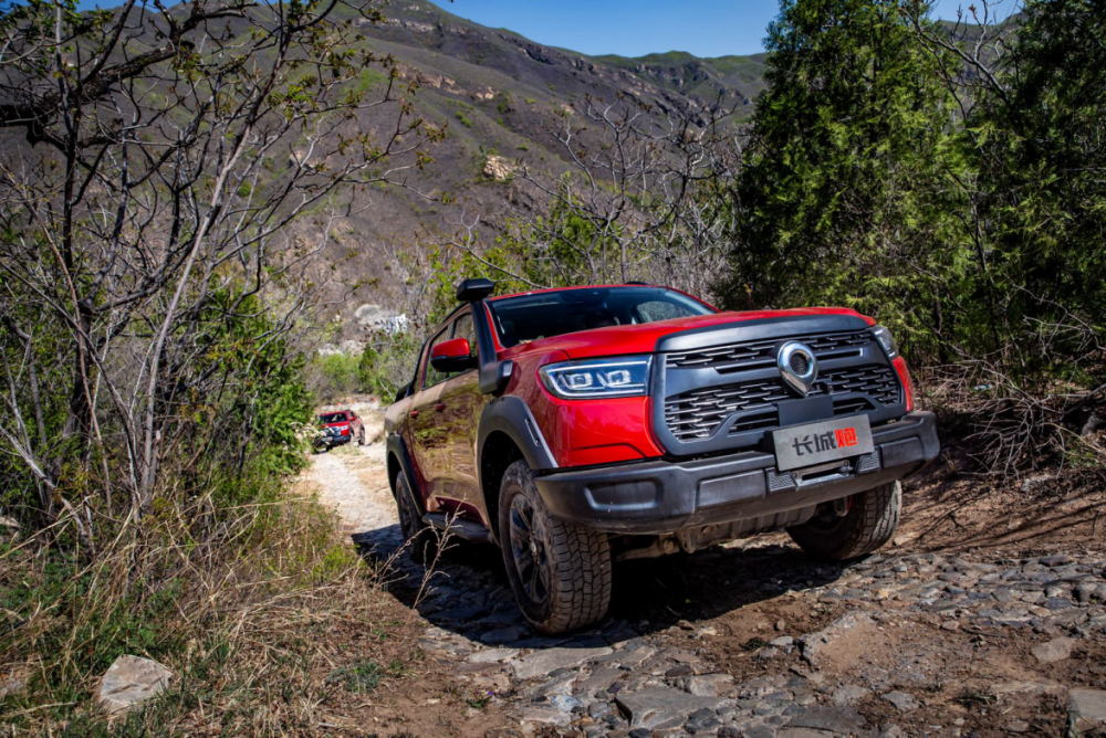 国产"猛禽"6月5日上市啦!长城炮越野皮卡硬核来袭!