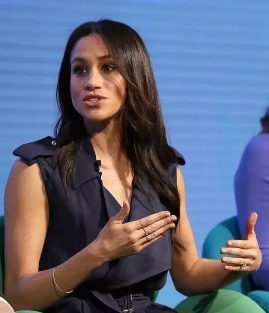 梅根为黑人发声!眼神表情显得很心痛,却不忘美颜开到五官都模糊!