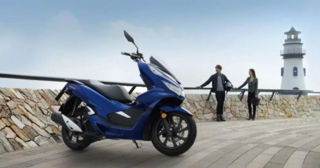 本田150级高端绵羊 动力10 8千瓦 悬架行程可调 配cbs刹车联动 腾讯新闻