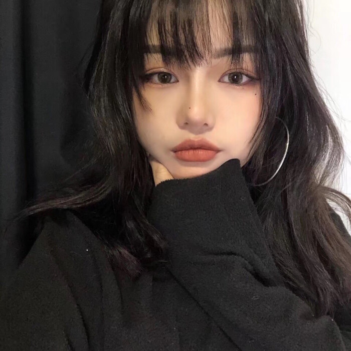 氟西汀微丧女头要累积多少勇气才敢去深爱一次