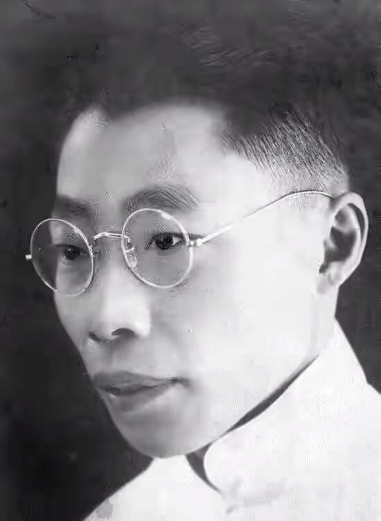民国有四大渣男,每个都才华横溢,在感情上却见一个爱一个