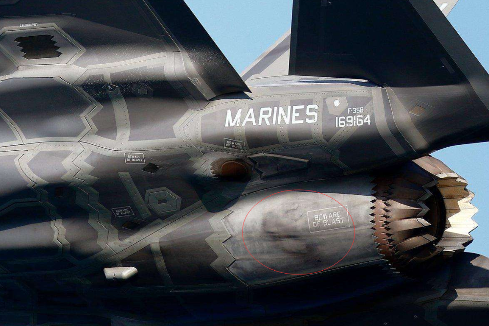 花2000亿美元后,美飞行员披露f35致命缺陷,幸亏不在战时