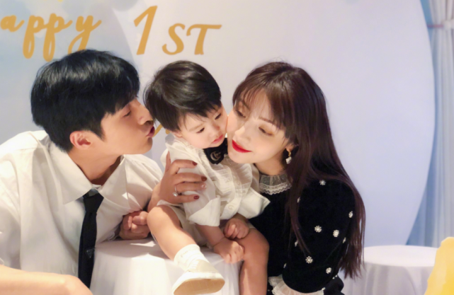 永远这样幸福下去,如今就坐等他们的浪漫婚礼,以及二胎被提上日程了