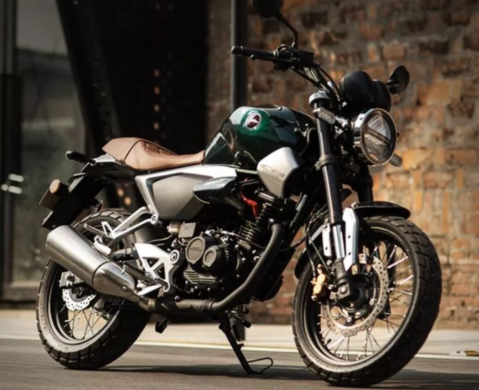 本田都市复古"新花样",pgm-fi电喷,浪花碟配abs,倒立式前叉