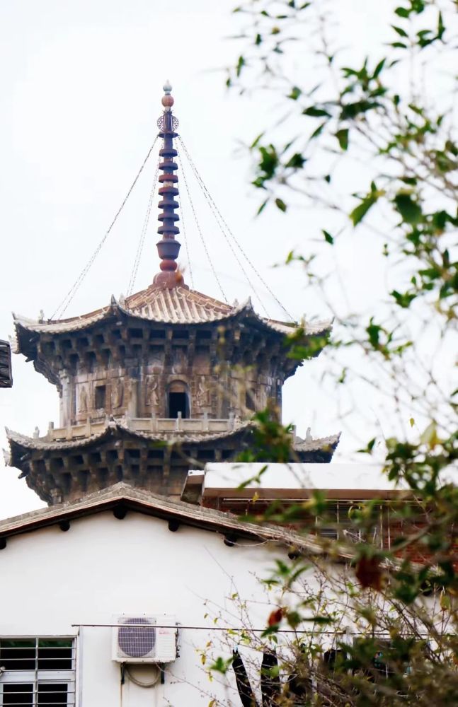 古城·东西塔泉州载于史册可溯至三国两晋南北朝时期.