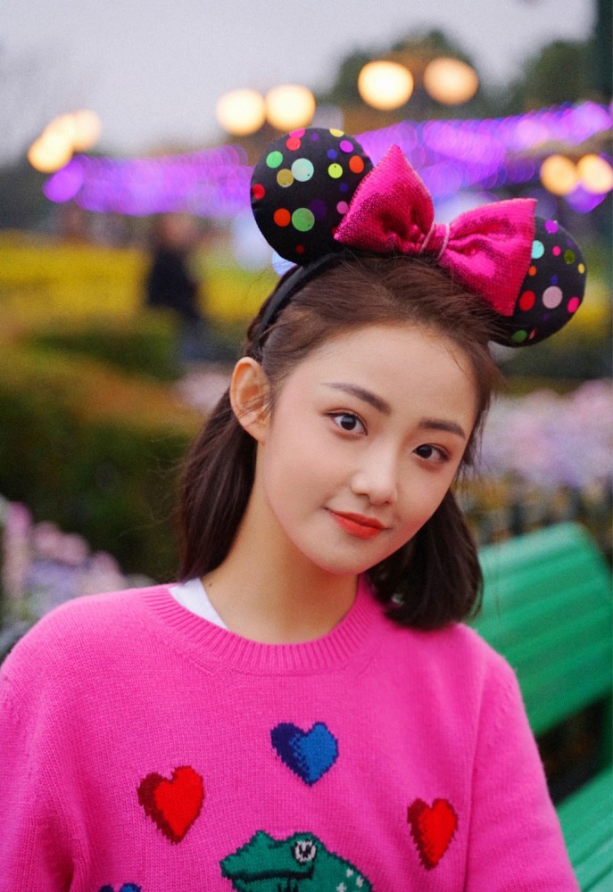 精美图集|吴佳怡甜美可爱,灵动迷人