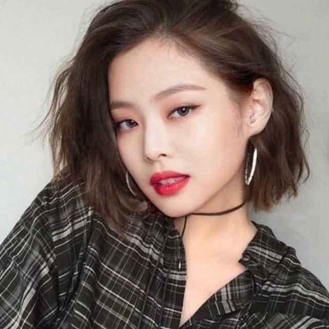 blackpink 短发jennie太飒了
