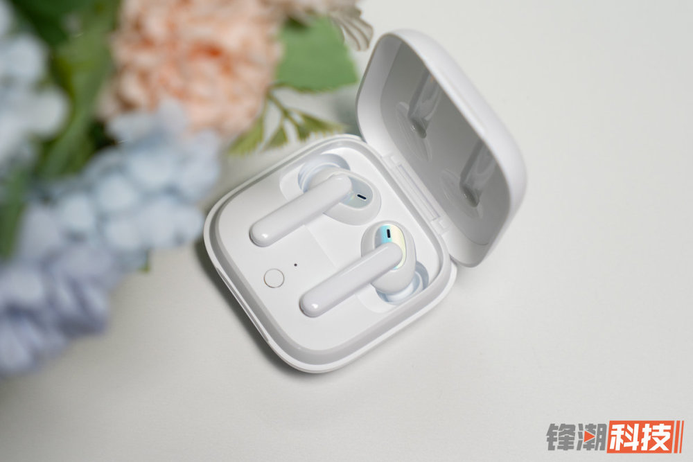 音质与易用兼得,oppo enco w51 降噪耳机图赏_腾讯新闻