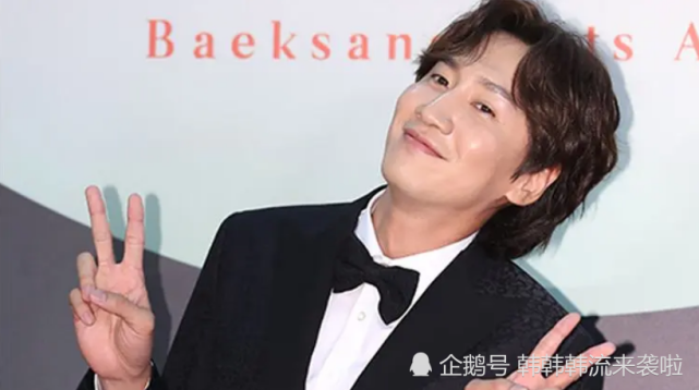 李光洙获百想艺术大赏最佳电影男配角女友李先彬晒美照心情好