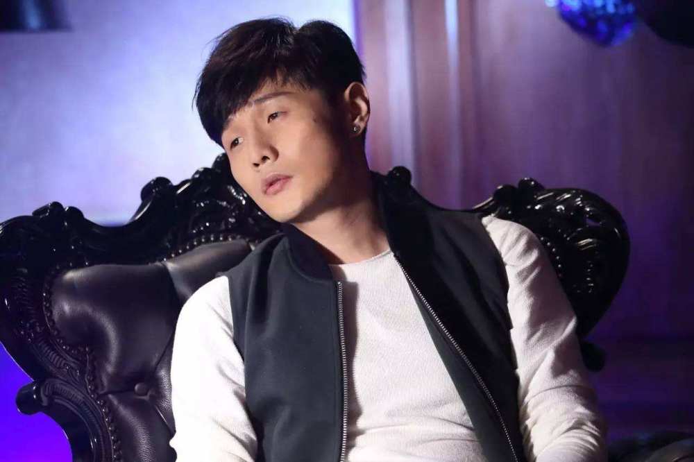 刘能|《乡村爱情13》刘能换人，王小利或为捧爱徒，李荣浩发文：爷青结