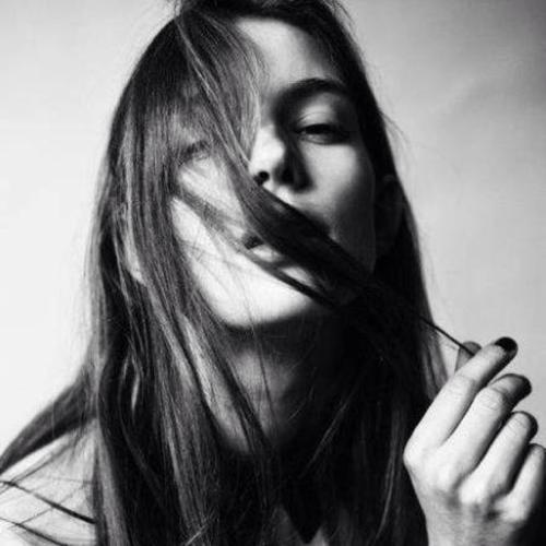 氟西汀微丧女头我找不到当初的那个你也丢失了我自己