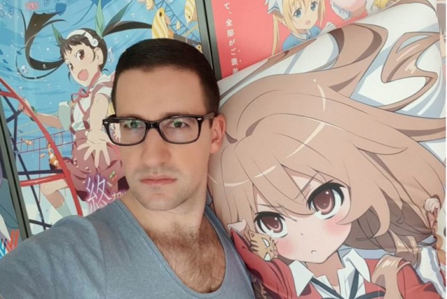 不愧是世界第一宅男瑞士小哥又出事差点因萝莉入狱