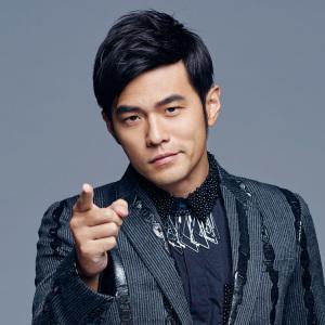 易烊千玺|易烊千玺是过去三年的“热搜王”，鹿晗第二，王源第九，肖战第十