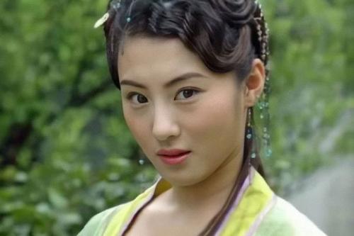 王惠之前虽然不是很火的明星,但她拍过的剧真不在少数,她的长相甜美