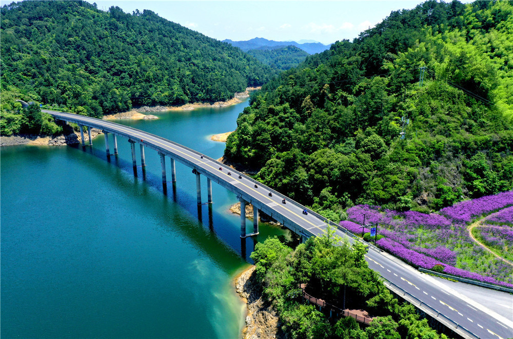 《骑行山水间》淳杨线界牌桥《水墨》千岛湖大桥《彩雾伴归途》淳杨线