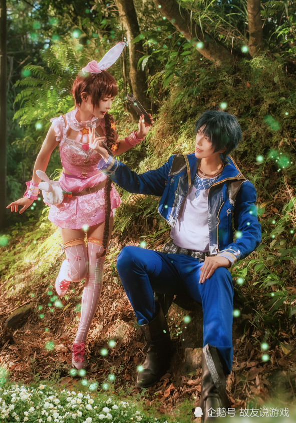 斗罗大陆cos:三舞超甜日常,小舞兔子袜瞩目,网友:只有唐三才能碰这!