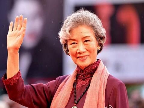 国家一级演员吕中:儿子是著名导演,儿媳是国际影后,一家人皆是龙凤