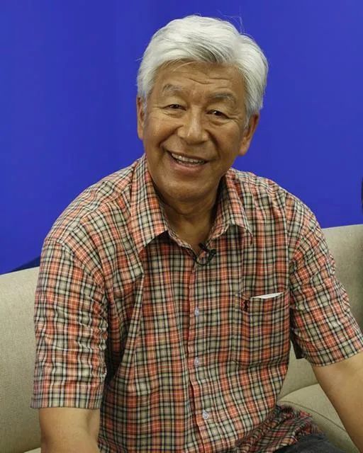 "慈父"张洪杰:75岁不敢退休被子女"啃老",却自称子女很孝顺