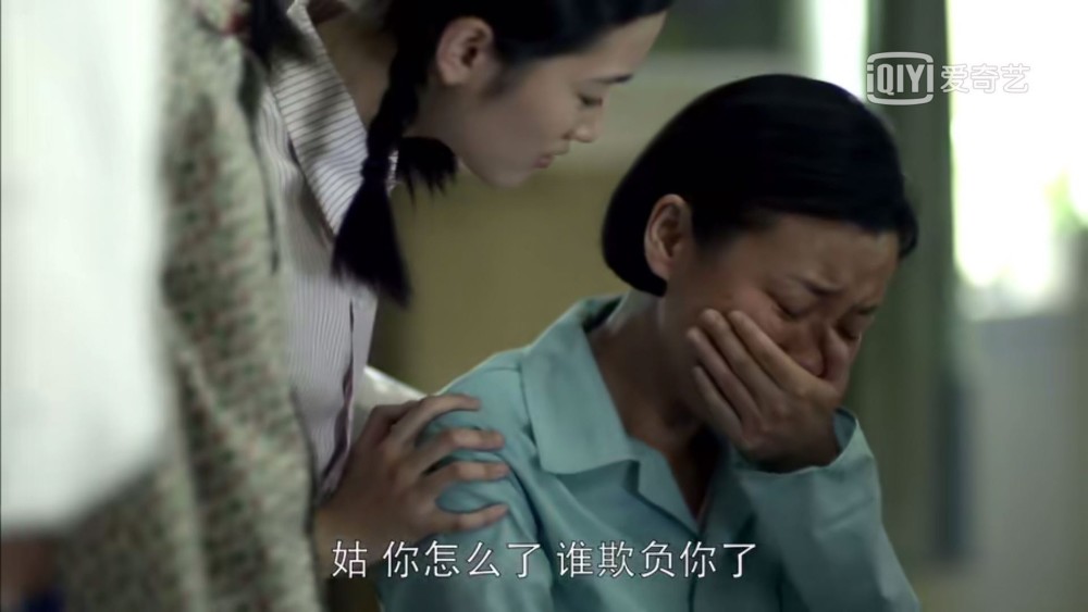 父母爱情|父母爱情：就爱看德华看到老丁就怂的这段，其实她就是窝里横