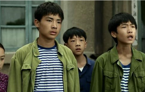 父母爱情江卫国少年时的本性其实像安杰更多一些一样的有一些眼高于顶