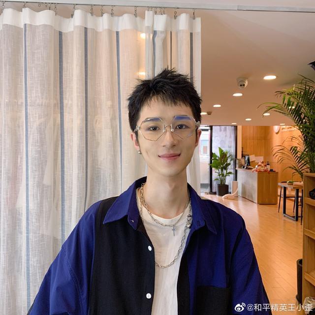 林更新真电竞大佬,知名主播,大牌明星,王思聪都是他好友