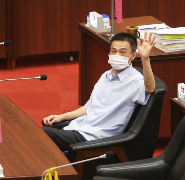 宋鲁郑罢免案通过四大因素终结韩国瑜神话