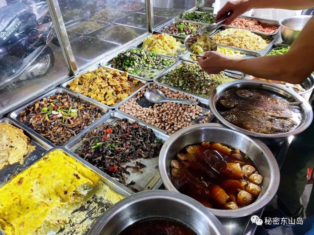 30多年了这摊地瓜粥依旧保留着老店的魅力