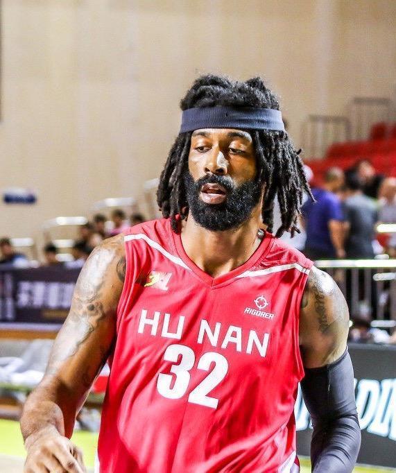 辽篮签下梅奥却采用全华班,辽篮还需要支付工资给梅奥吗?