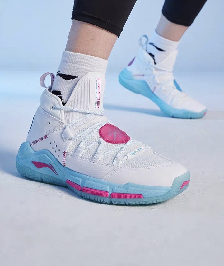 李宁韦德之道裂变6代?优雅的鞋身!瞬间让人迷恋!