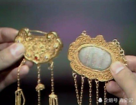 贾宝玉|贾宝玉为何给黛玉讲耗子精的故事？细琢磨，顿觉阴森刺骨