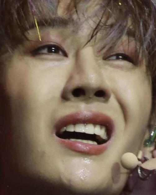 王一博离开了百万打光师,面色憔悴法令纹太深,粉丝看完纷纷取关