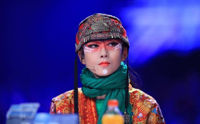 秦岚|秦岚关于生育的言论登热搜榜首，女星不应该被婚恋生子流言绑架