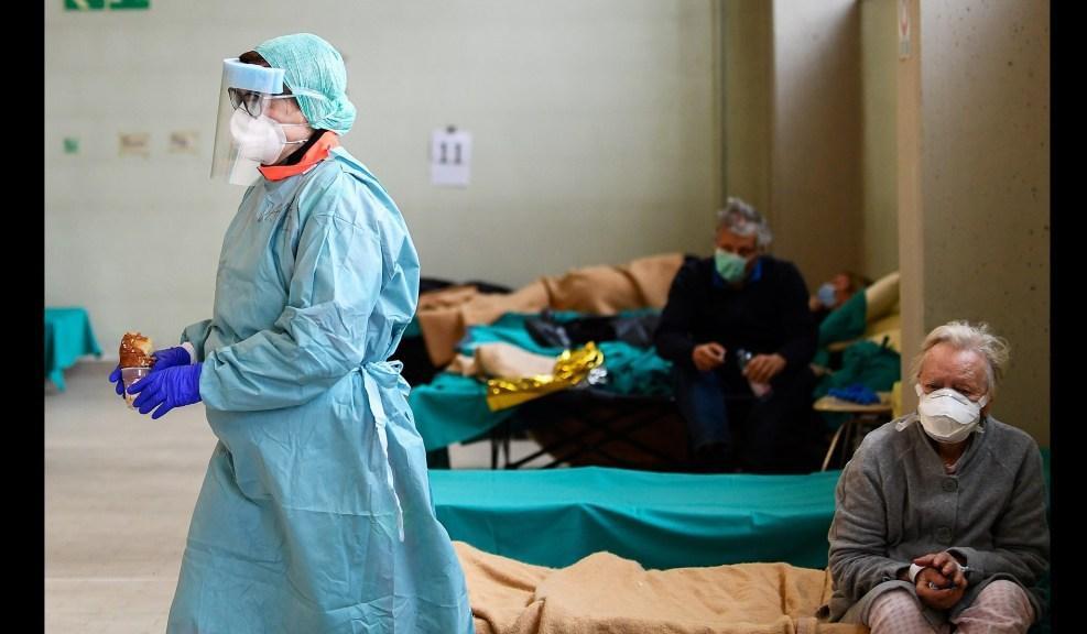 群体免疫政策下的瑞典"不设防",老人成为新冠肺炎最大受害者