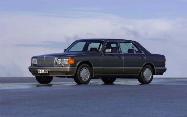 试驾奔驰s320l:曾经的入门级,也让对手难望其项背