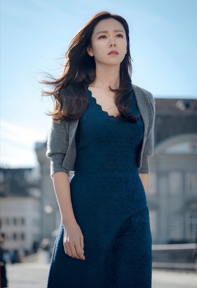 孙艺珍日常穿搭大赏析!低调不张扬,却依旧能穿出女人的知性大方