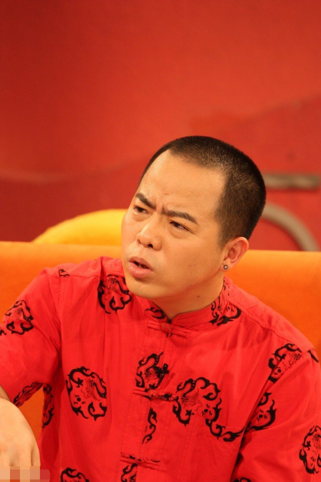 徐德亮出走四处讽刺德云社分红不均郭德纲他钱没少挣