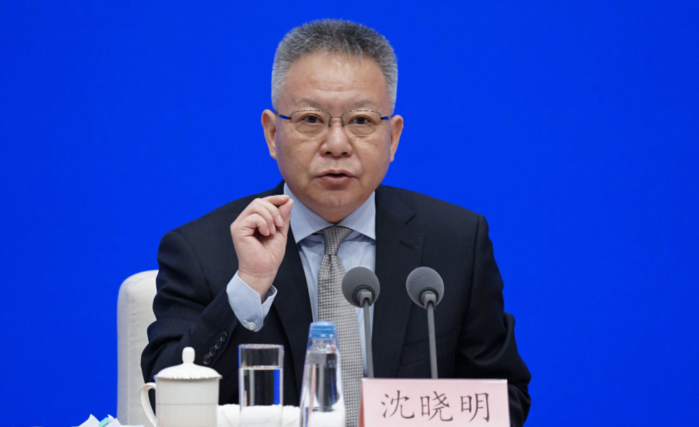 海南省省长:在海南买条1000万进口游艇 比在其他地方买能省380万