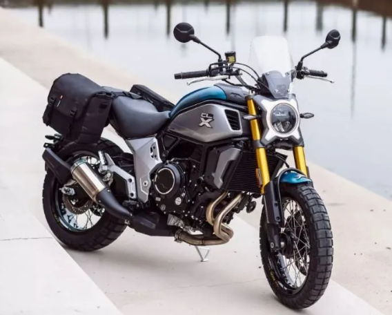 春风clx700开始接受预定498万本月正式上市