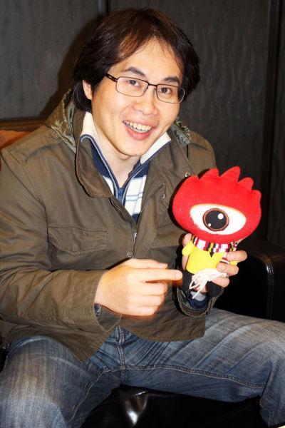 据说这首歌是由黄俊郎作词的,黄俊郎曾经为周杰伦《以父之名》作词而