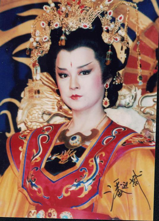 在前不久,她还是一位昭仪,位份还次于萧淑妃,而如今,她已是唐朝当朝最