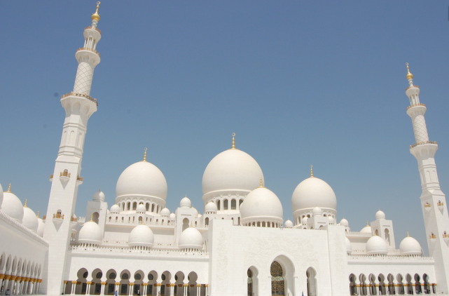 中东打造七千亿全球最贵建筑总面积45万平方米可容纳150万人