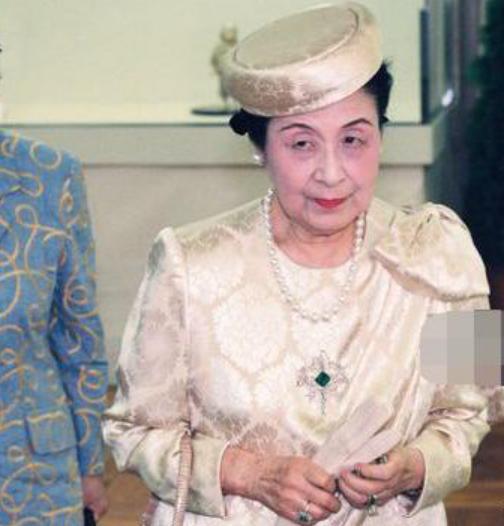 却带有西方的风格,另类又时尚好看|胸针|首饰|华子妃|戒指|珠宝|颜值