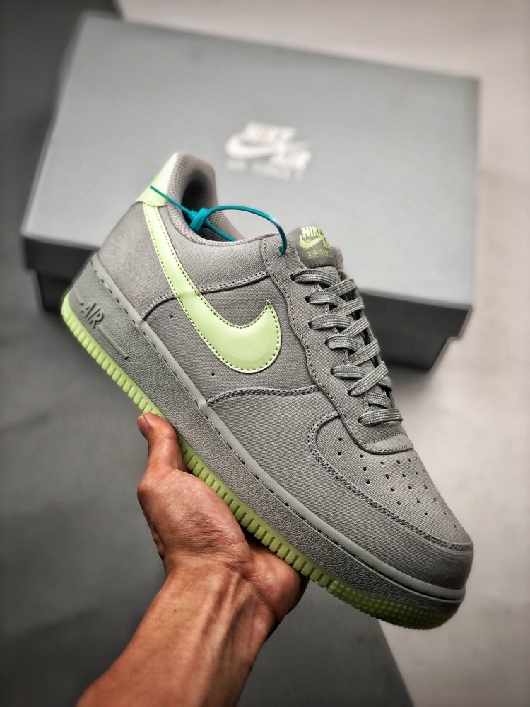 机能风满满,af1 3m夜光灰绿帆布 空军一号低帮百搭休闲板鞋开箱!
