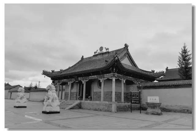 锡林郭勒第一大寺贝子庙