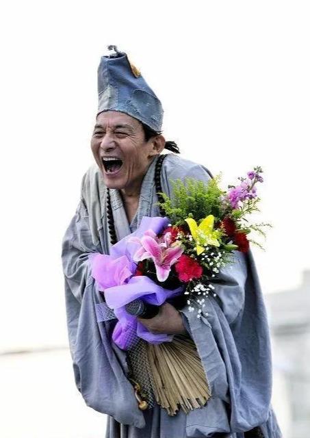 济公游本昌的传奇人生曾经两次出家的他现在怎么样了